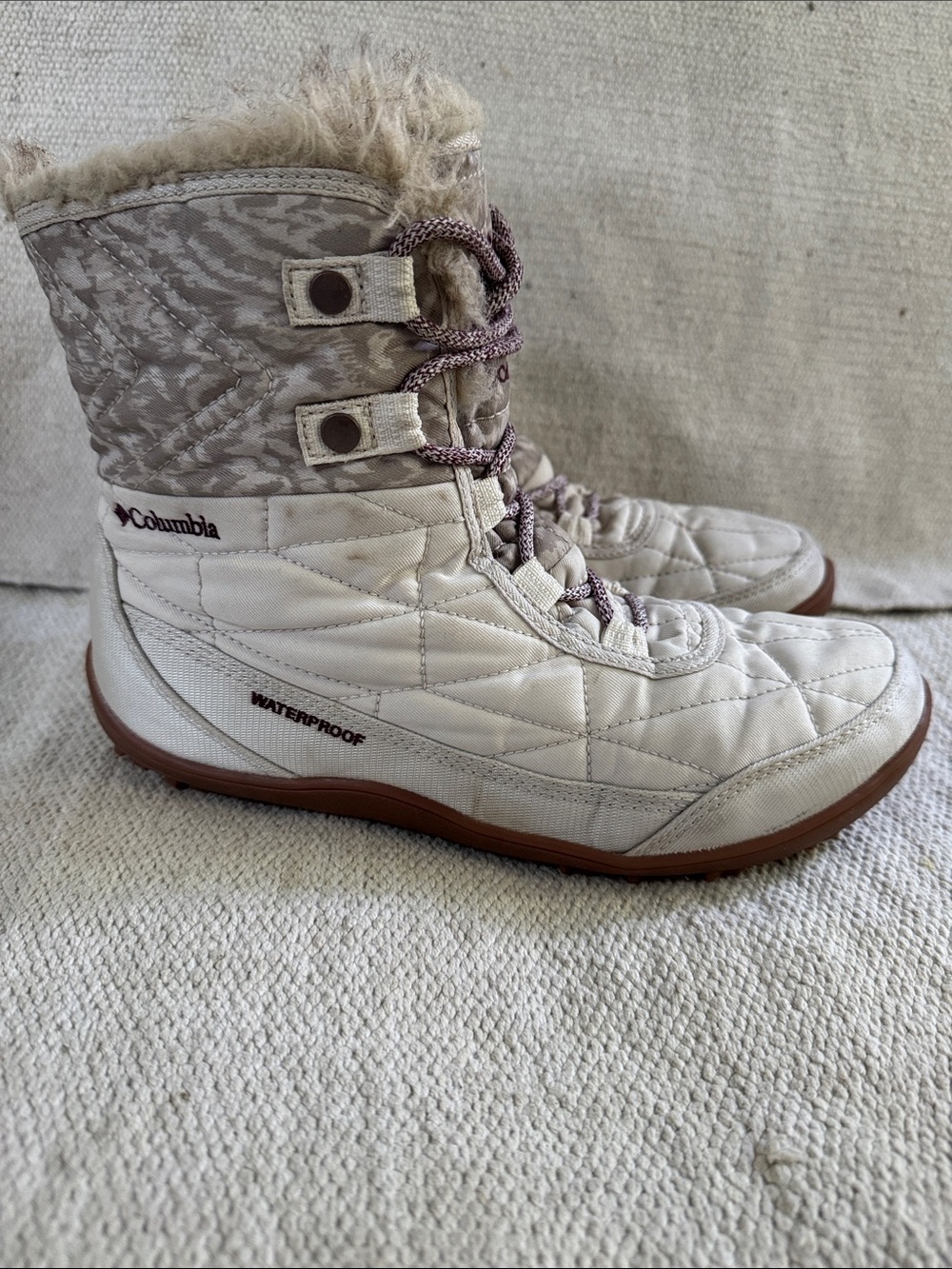 Women’s size 9 Columbia waterproof Minx Shorty winter boots / eur 40